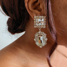 Load image into Gallery viewer, Tempo Classy Earrings
